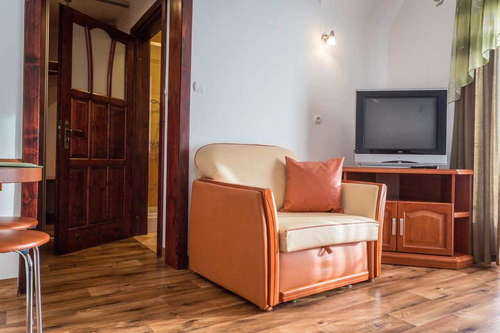 Sykowny Dworek Apartamenty Kościelisko Rum bild