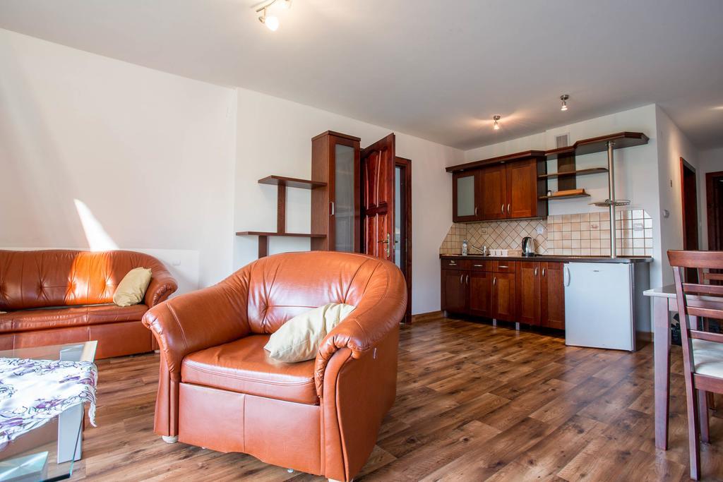 Sykowny Dworek Apartamenty Kościelisko Exteriör bild